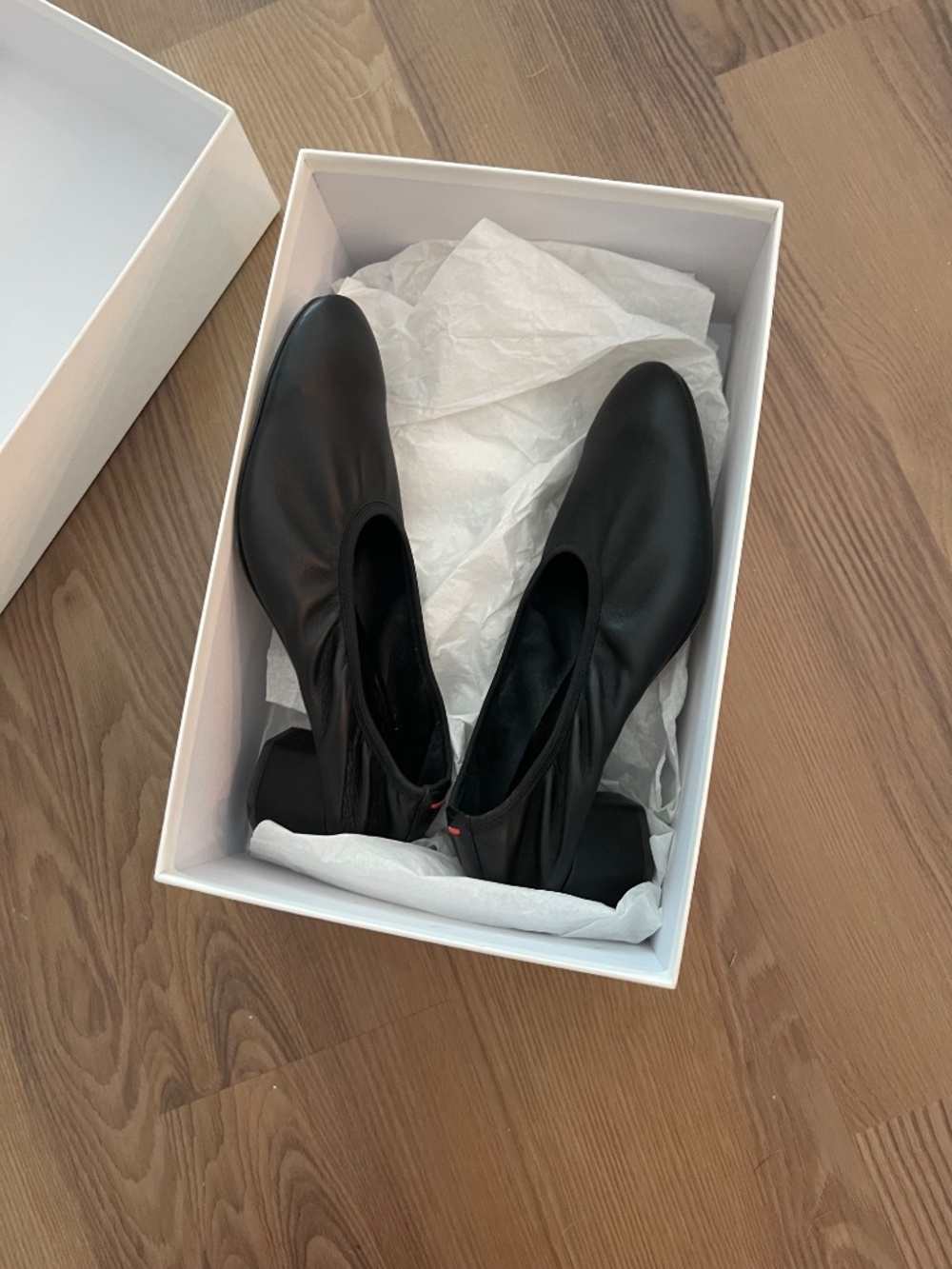Aeyde LEATHER BALLERINA SHOES *New* - Picture 2 of 8